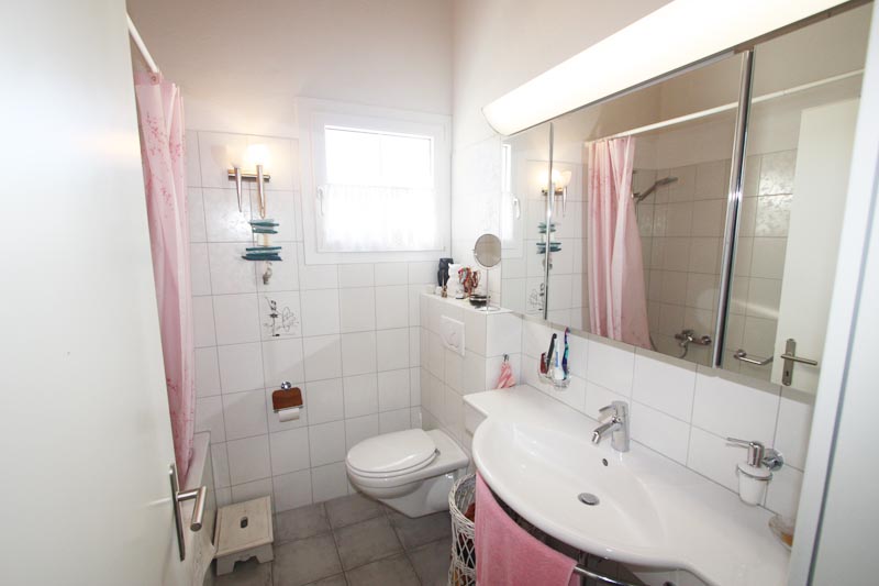 Einfamilienhaus mit Garten und Terrasse - Wohnen in Graubünden